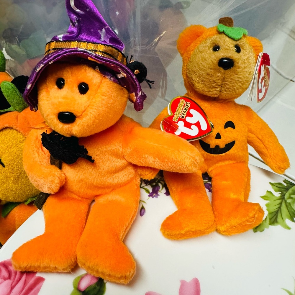 Halloween Beanie Babies lot Treator, Pocus, Treatsies, bean bears - Picture 9 of 10